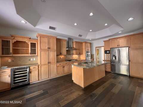6416 N Desert Wind Circle, Tucson, AZ 85750