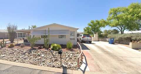 224 W Tuna Drive, Green Valley, AZ 85614