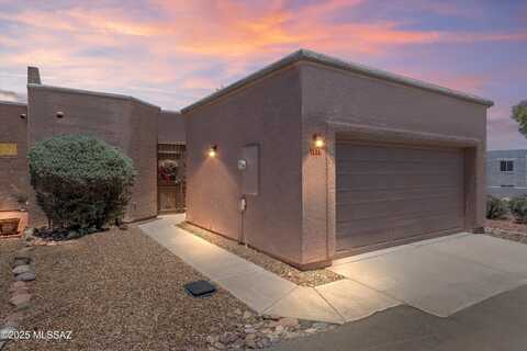1697 N Rio Yaqui, Green Valley, AZ 85614