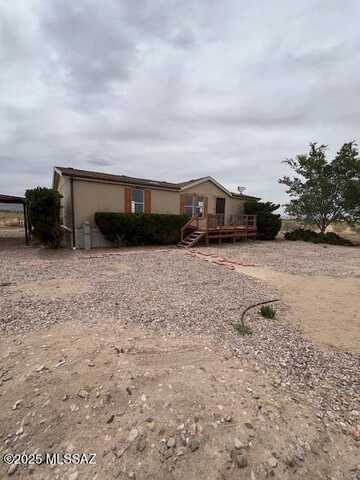 1961 N Cotton Tail Lane, Cochise, AZ 85606