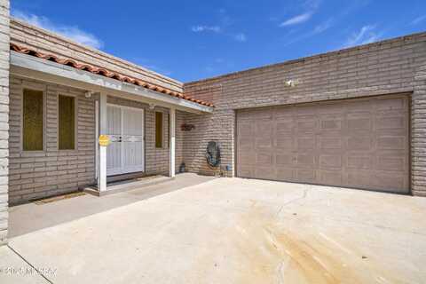 8537 E Pine Valley Drive, Tucson, AZ 85710