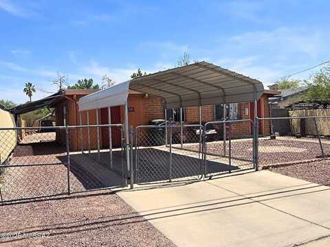 1443 W Hualpai Road, Tucson, AZ 85745