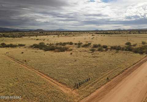2 Lots S Desert Road, Pearce, AZ 85625