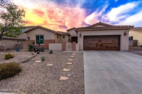 11301 N Adobe Village Place, Marana, AZ 85658