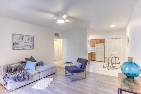 5500 N Valley View Road, Tucson, AZ 85718