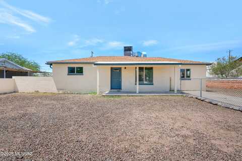 826 W Calle Margarita, Tucson, AZ 85706