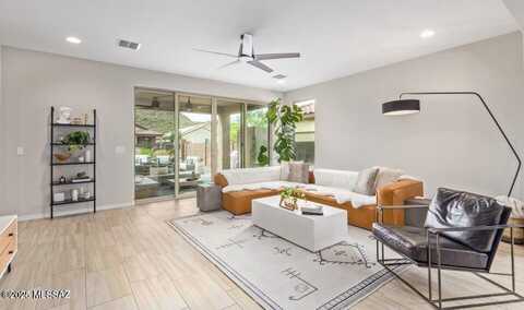 8461 N Van Cleeve Lane, Tucson, AZ 85743
