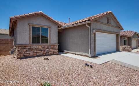 7518 S Salt Water Drive, Tucson, AZ 85757