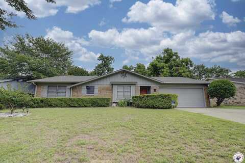 228 E Greenfield Dr, Wake Village, TX 75501