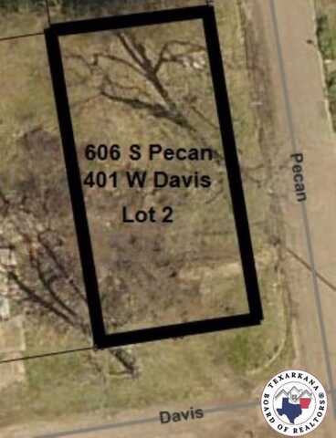 606 S Pecan, Clarksville, TX 75426