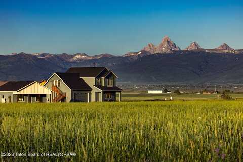 6118 HATFIELD Way, Driggs, ID 83422