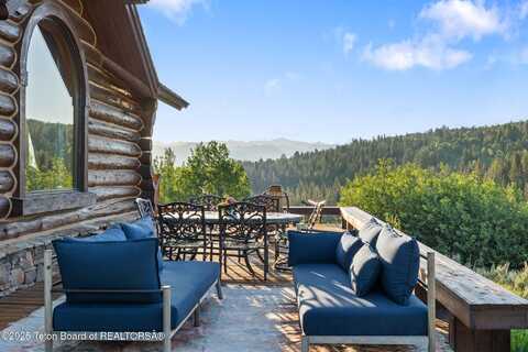 4020 W BRONCO Road, Wilson, WY 83014