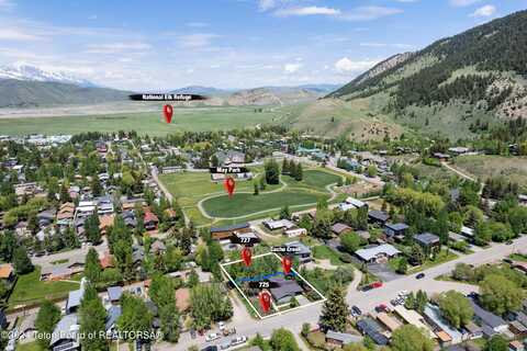 725 & 727 CACHE CREEK Drive, Jackson, WY 83001