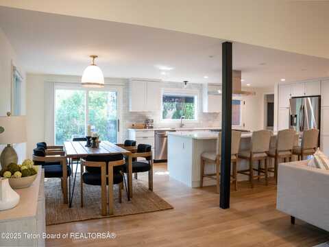 725 CACHE CREEK Drive, Jackson, WY 83001
