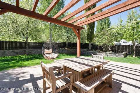 605 CACHE CREEK DR, Jackson, WY 83001