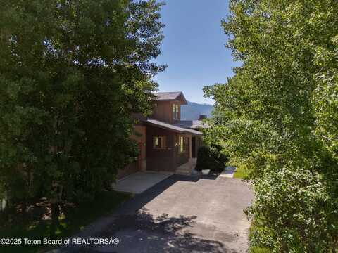 30c BLUE WING Lane, Alpine, WY 83128
