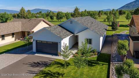 735 COUNTRY CLUB WAY, Thayne, WY 83127
