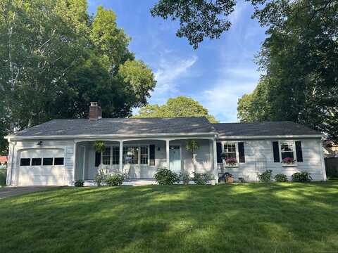 82 Fenwood Drive, Old Saybrook, CT 06475