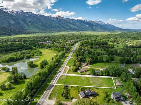 3920 W ZACH Lane, Wilson, WY 83014