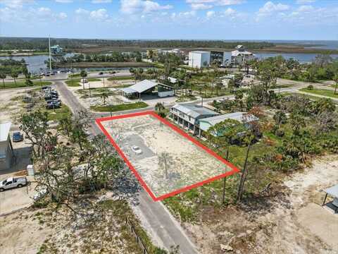 9 NE First Street, Steinhatchee, FL 32359