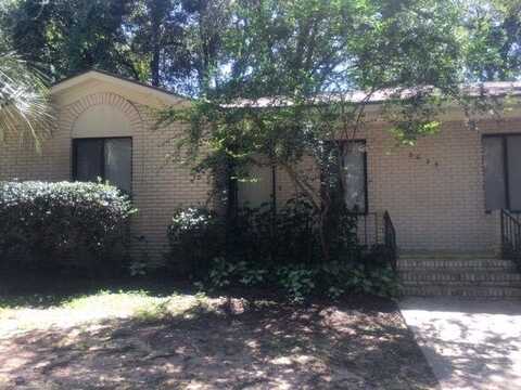 2025 Pat's Place, Tallahassee, FL 32308