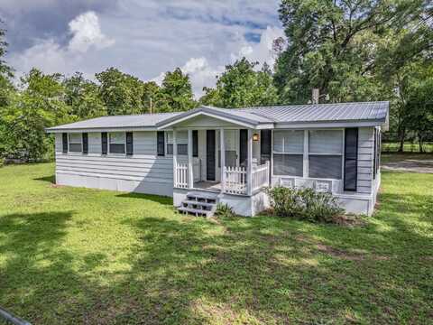 54 Hickory Avenue, Crawfordville, FL 32327