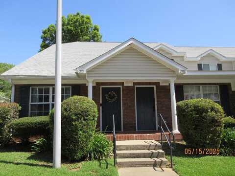 2738 W Tharpe Street, Tallahassee, FL 32303