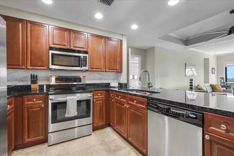 121 N Monroe Unit 8010 Street, Tallahassee, FL 32301