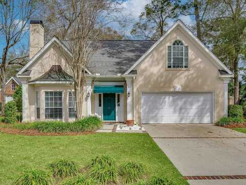 916 Hillcrest Court, Tallahassee, FL 32308