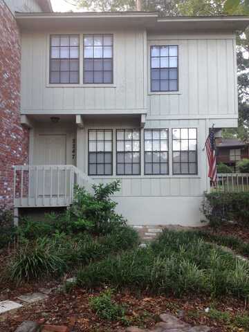 2247 Shady Timbers Circle, Tallahassee, FL 32304