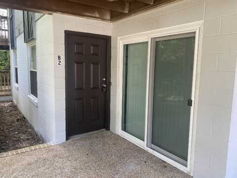 1530 Live Oak Drive, Tallahassee, FL 32301