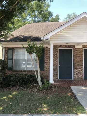 2738 W Tharpe Street, Tallahassee, FL 32303