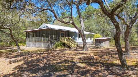 30 Lizard Lane, Sopchoppy, FL 32358