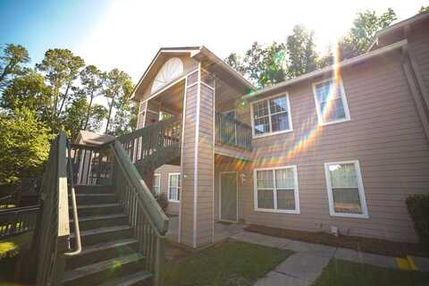 1100 Green Tree Court, Tallahassee, FL 32304