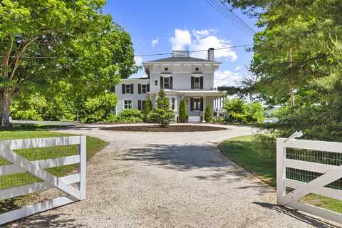 1 Foxboro Road, Essex, CT 06426