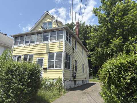 9 Waverly Place, Stamford, CT 06902