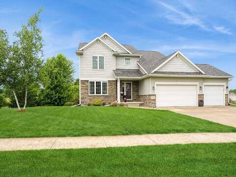 1225 Lyle Murphy Drive, Carlisle, IA 50047