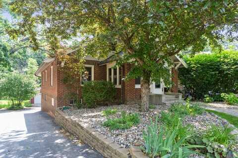 2005 34th Street, Des Moines, IA 50310