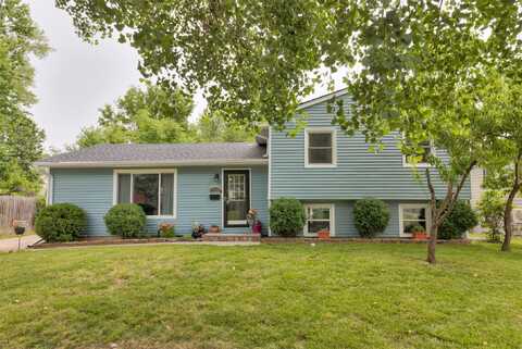 7721 Dellwood Drive, Urbandale, IA 50322