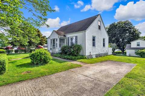 45 Louise Street, Waterford, CT 06385