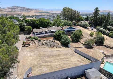 986 N Highland Drive, Porterville, CA 93257