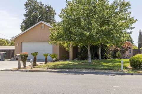 2231 S Chinowth Street, Visalia, CA 93277