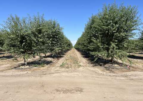 12th Street, Madera, CA 93637