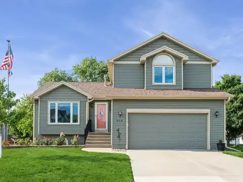 913 SE Dolan Drive, Grimes, IA 50111