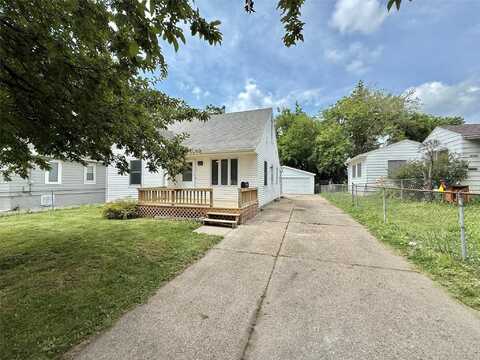 2000 E 21st Street, Des Moines, IA 50317
