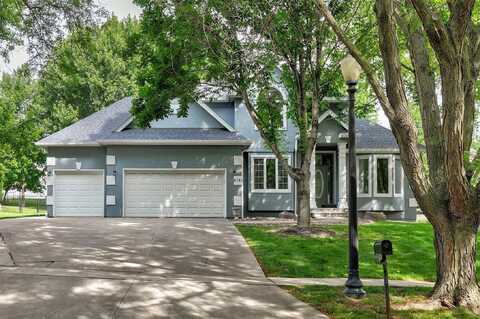 8151 Chambery Boulevard, Johnston, IA 50131