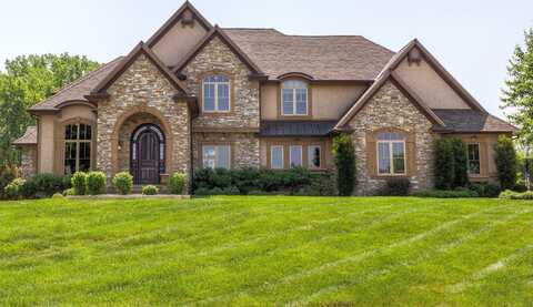 3806 Bluestem Road, Norwalk, IA 50211