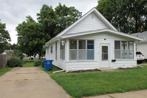 2735 Lyon Street, Des Moines, IA 50317