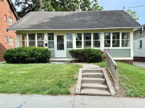 2920 Woodland Avenue, Des Moines, IA 50312