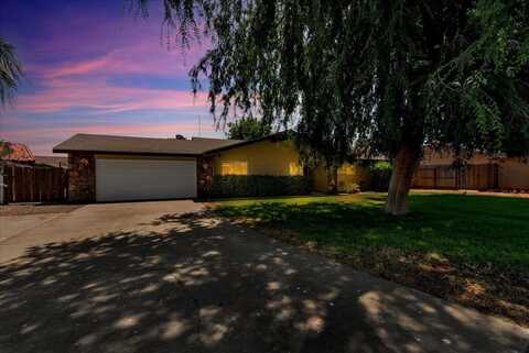 1370 E Boyer Drive, Tulare, CA 93274